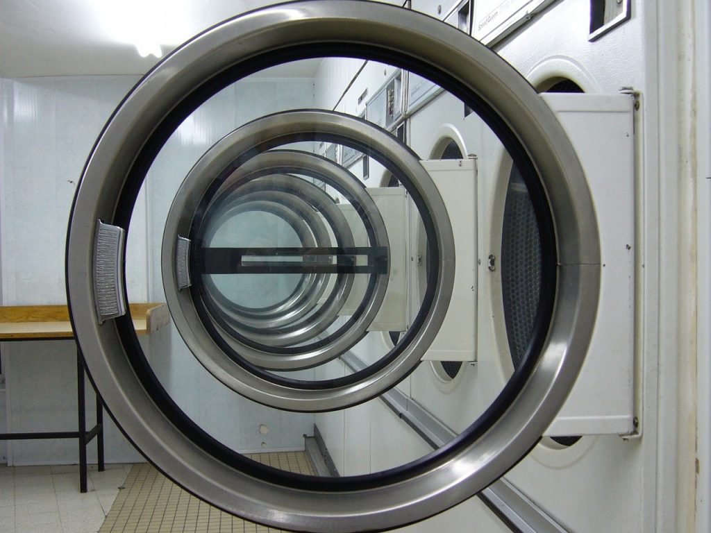 laundromat-g9a17d7b2f_1280 laundromat-g9a17d7b2f_1280