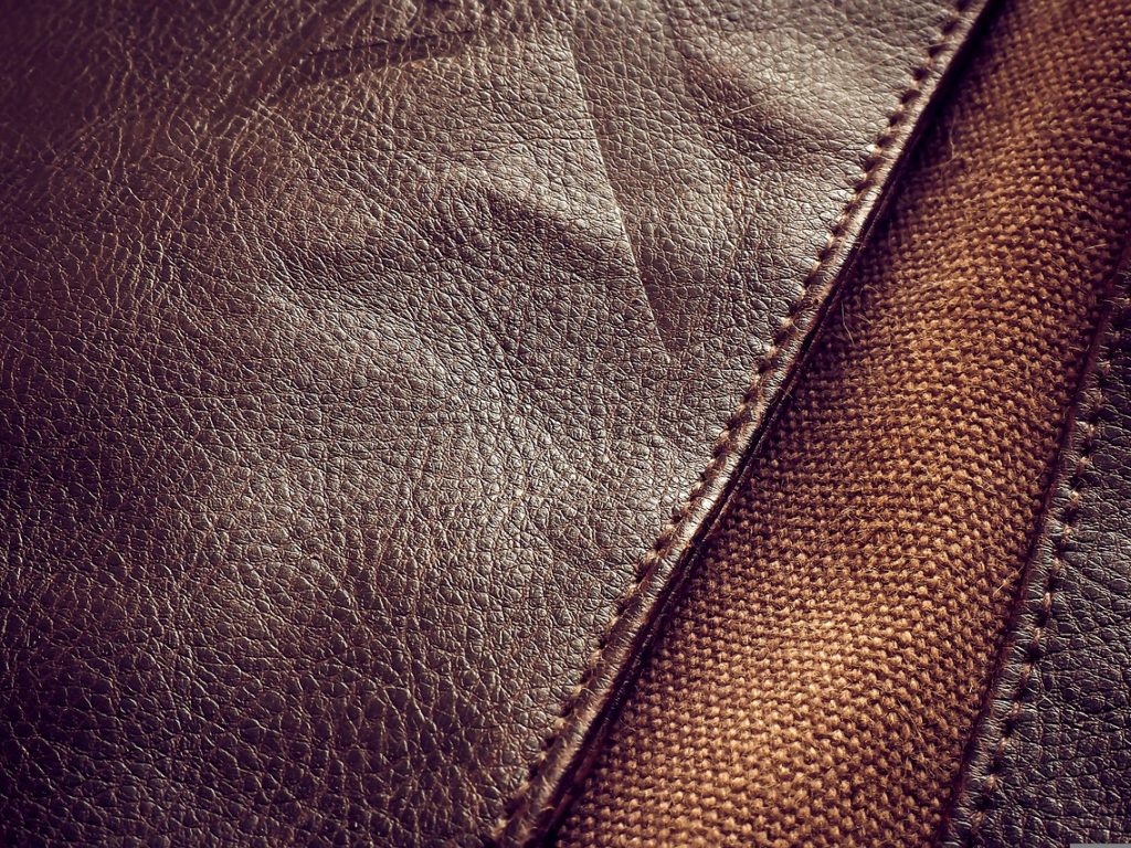 leather-g55d9df26c_1280 leather-g55d9df26c_1280